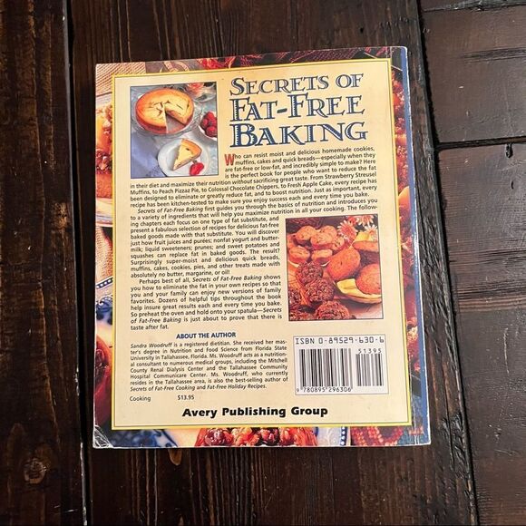 Secrets of Fat-Free Baking Cookbook by Sandra Woodruff - Picture 8 of 8